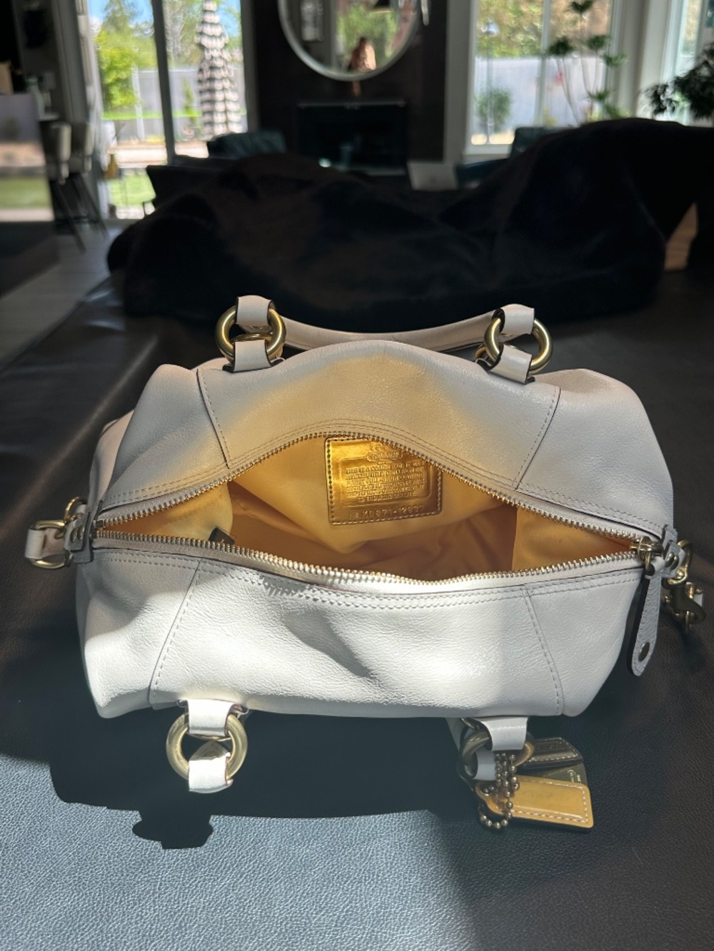 Coach Retail Madison-Sabrina- Excellent Condition + Dust Bag"). - Picture 4 of 9